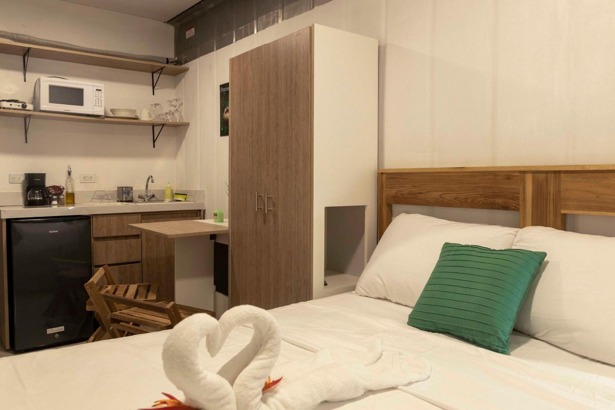Emi'S Place Container Living Uvita Bagian luar foto